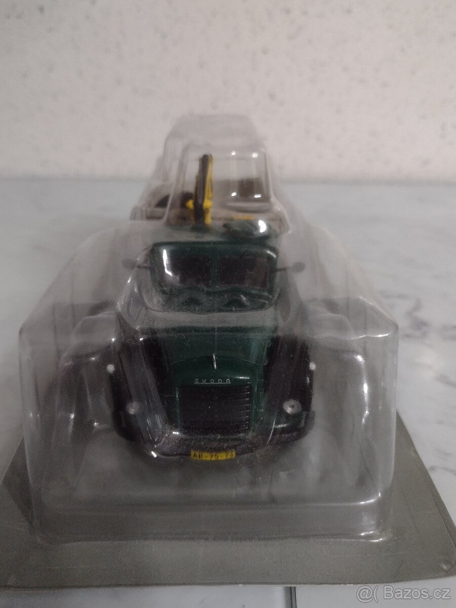 MODEL SKODA 706 R - 5