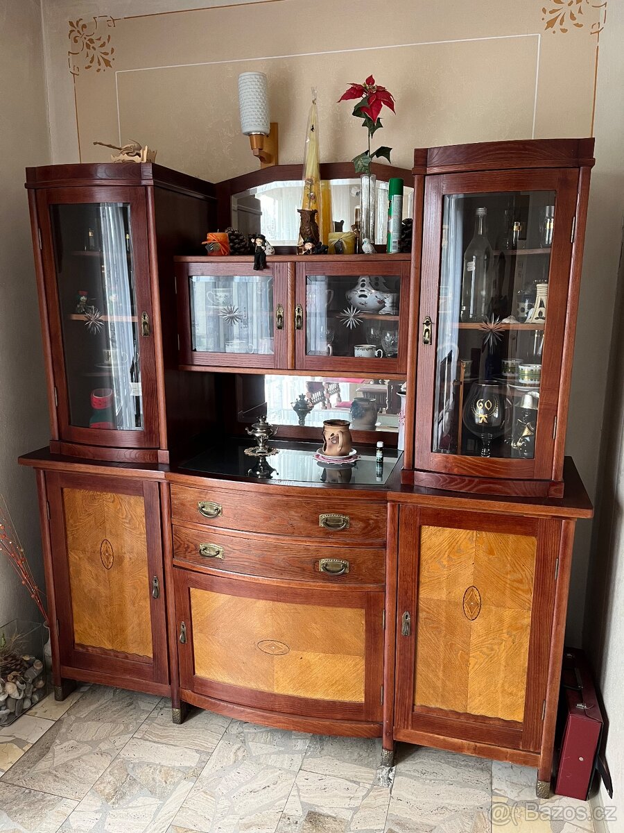 Starožitný nábytek - 5