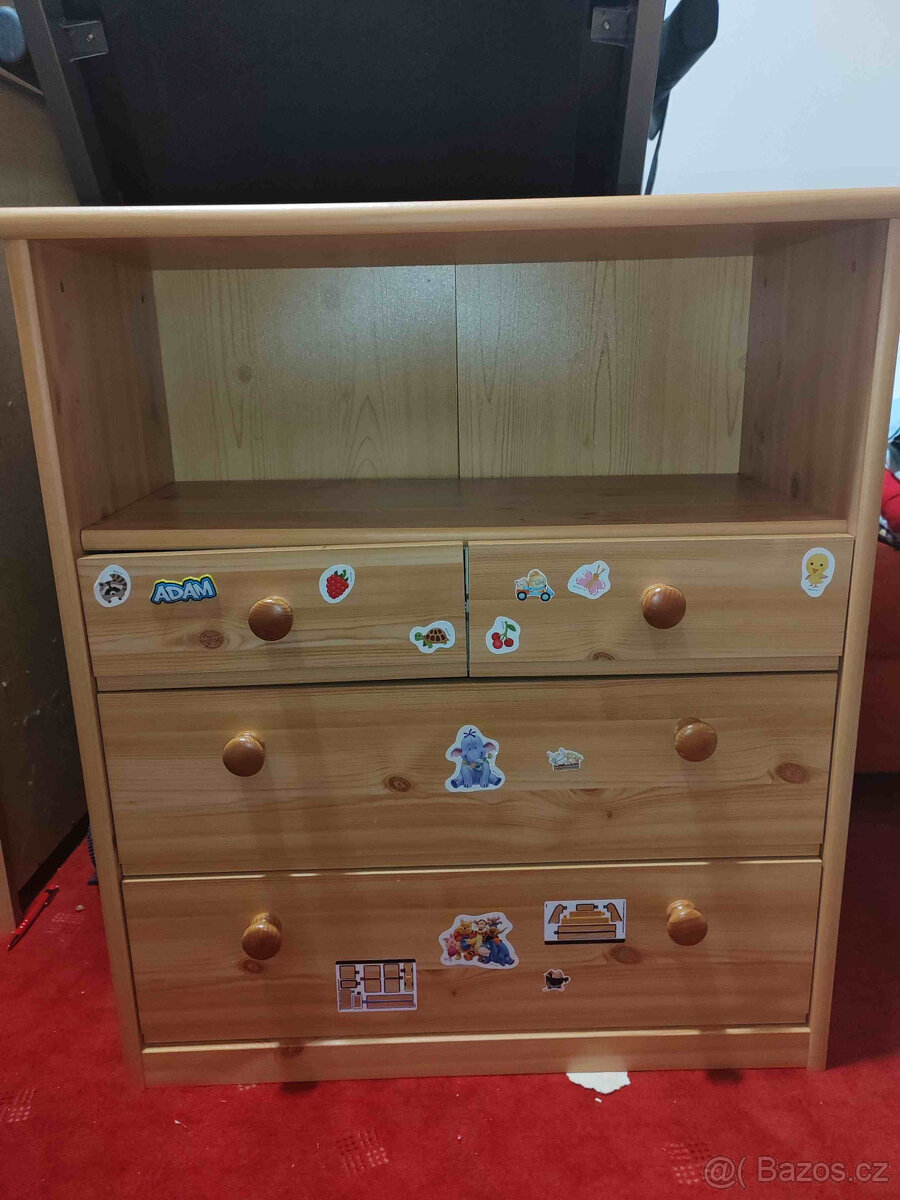 prodám skříně a postel - 5