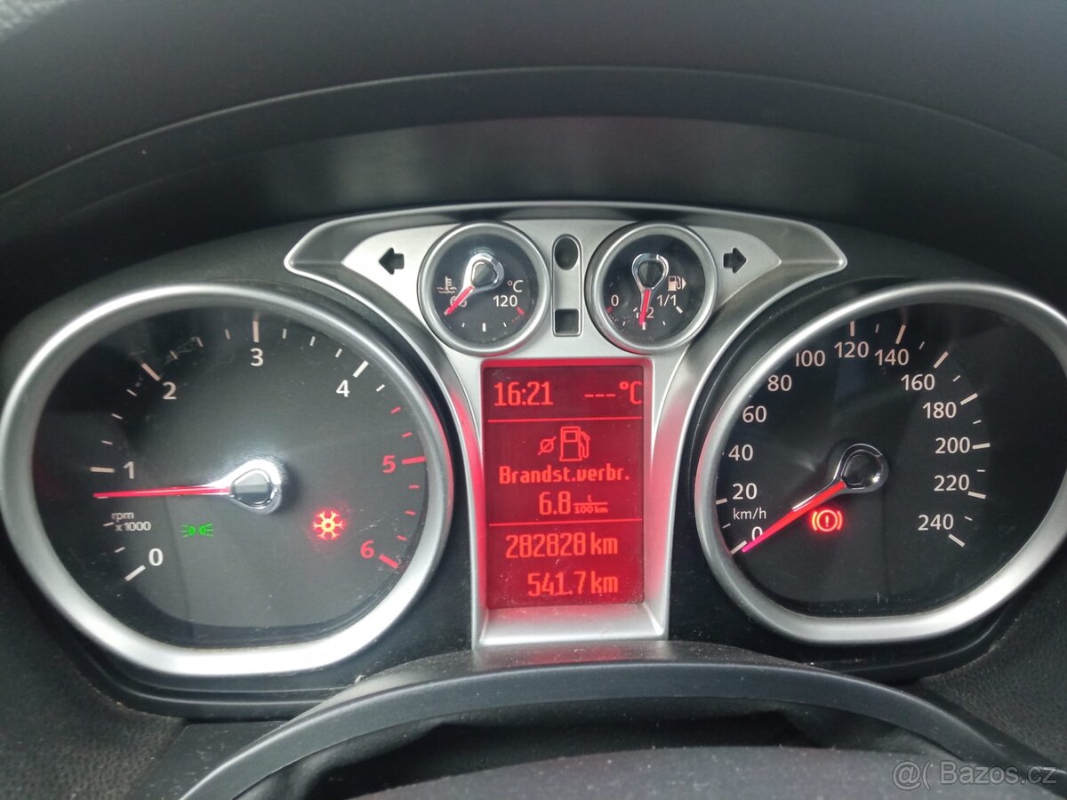 Ford C-Max 1.6, 80 kW, r. 2008 - 5