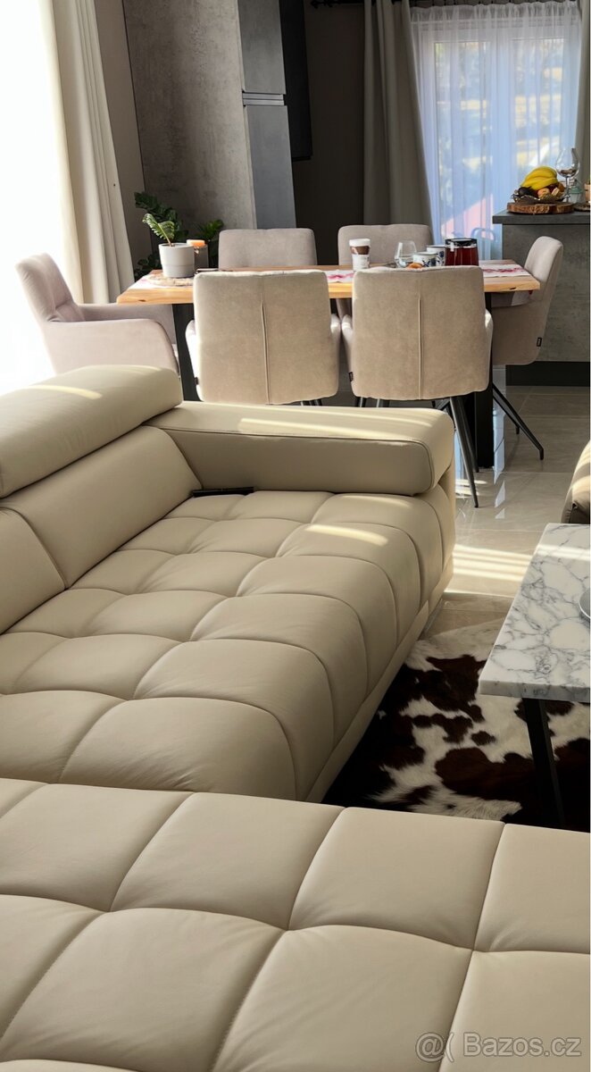 jídelní set – masivní stůl + 6 polstrovaných židlí - 5