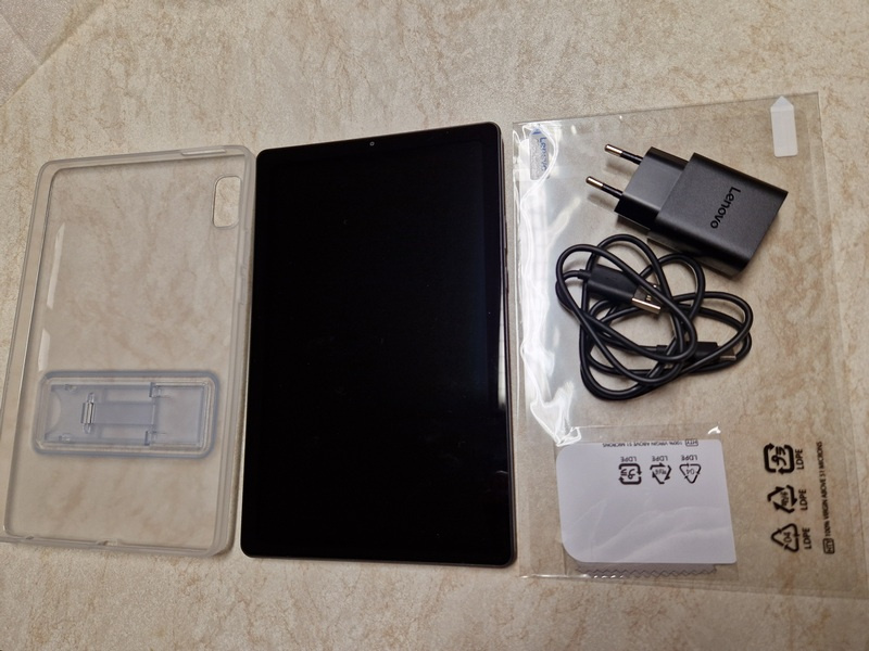 Tablet Lenovo M9 - 5