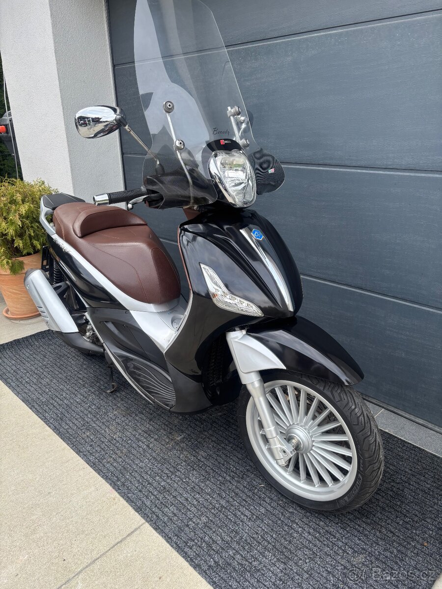 Piaggio Beverly 300i - 5