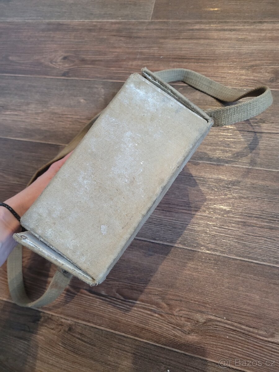 Stará vojenská lékárnička - 5