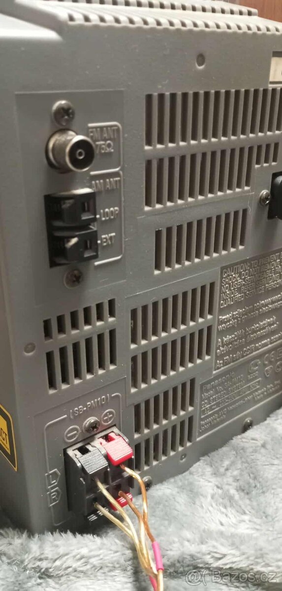 Mikrosystém Panasonic SA-PM10 - CD - KAZETA - 2 x 30 W - RDS - 5