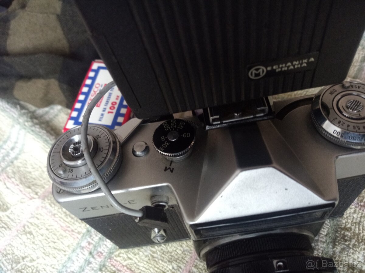Prodám fotoaparát ZENIT-E - 5