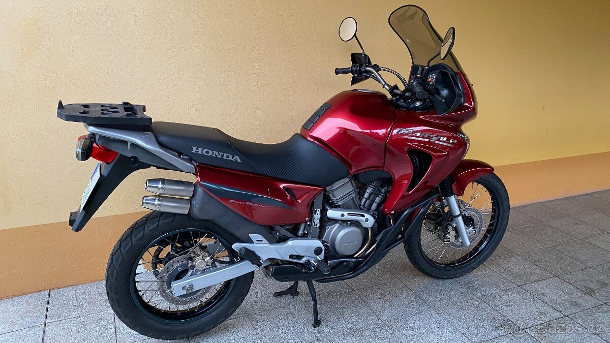 Honda Transalp XL650V / doplňky / kufr /po servisu /TOP STAV