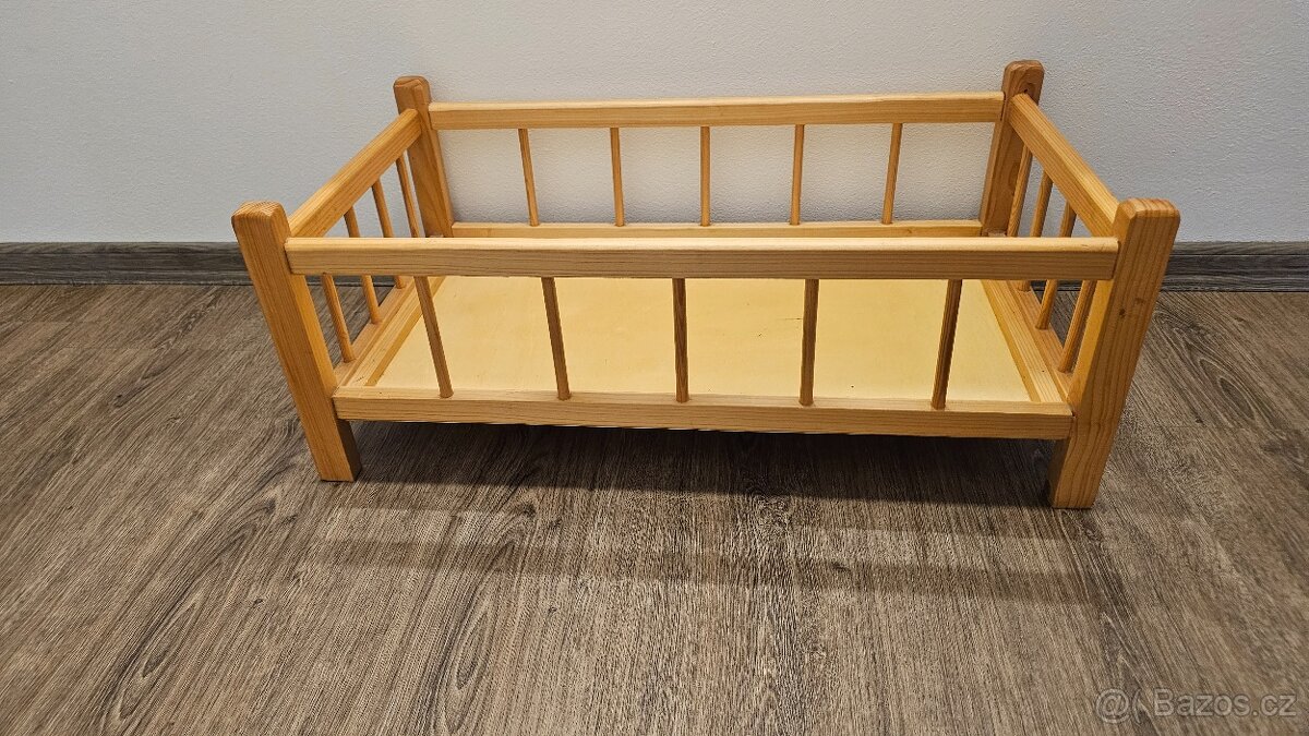 Dřevěná postýlka pro panenku - 5