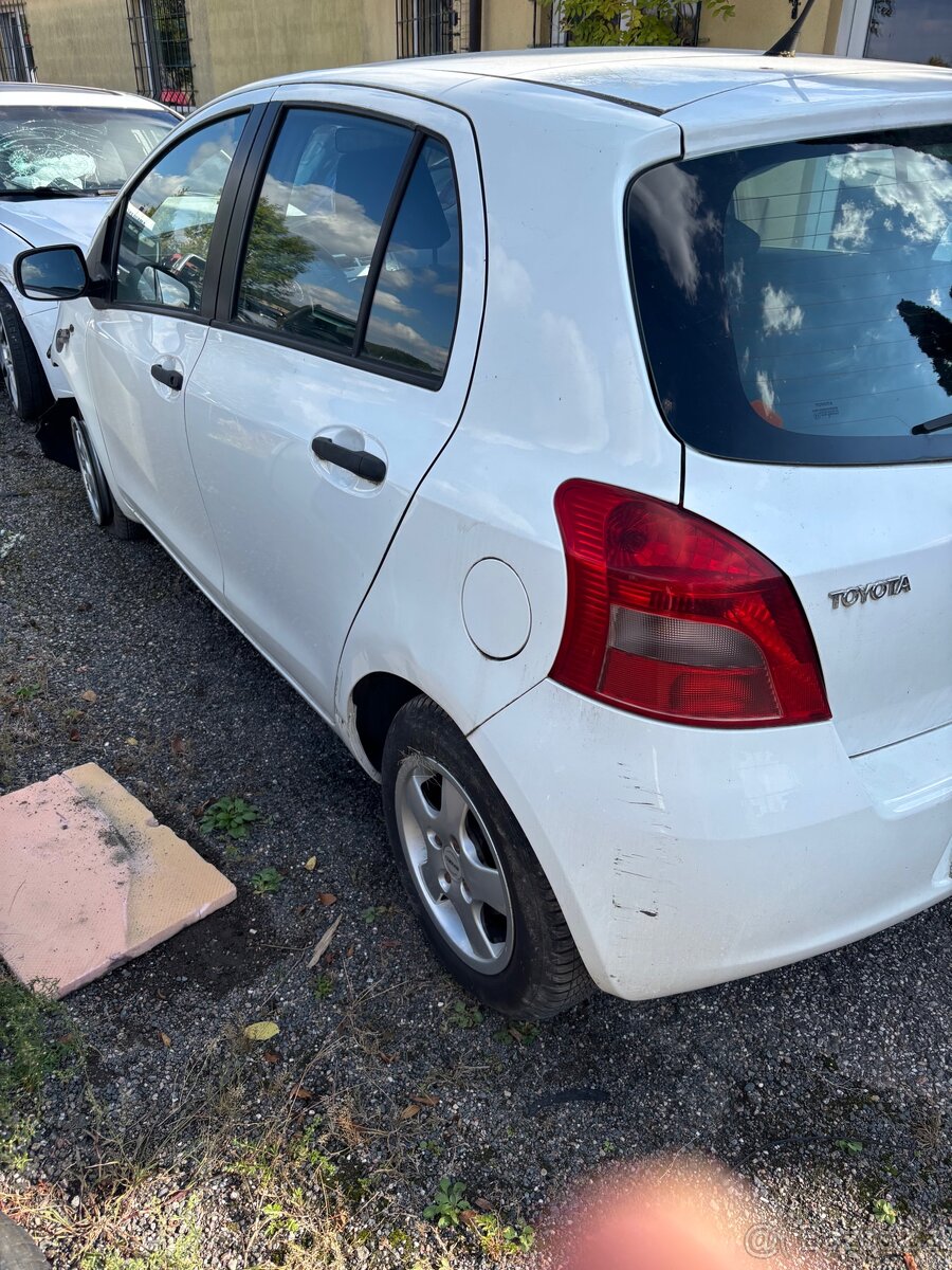 Prodam Toyota yaris 1.0 na ND - 5