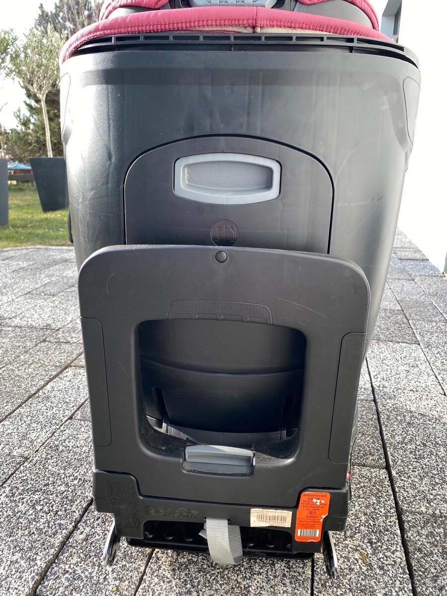 Autosedačka Britax Römer Dualfix – otočná 360° - 5