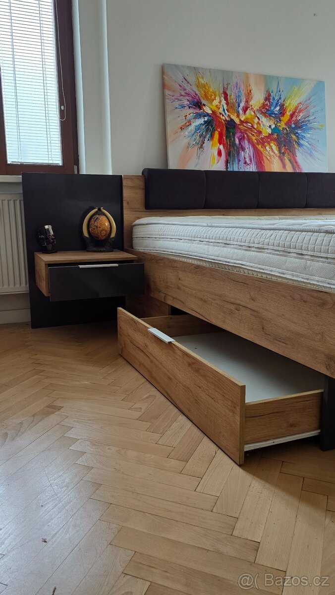 Prostorná postel pro 3, i s kvalitní matrací - 5