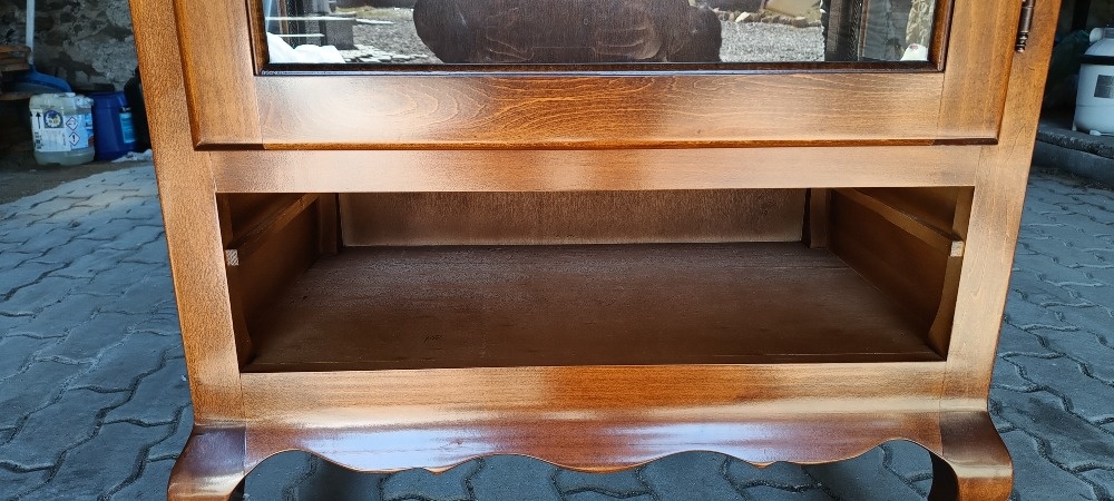 Vitrína stylová prosklená - 5