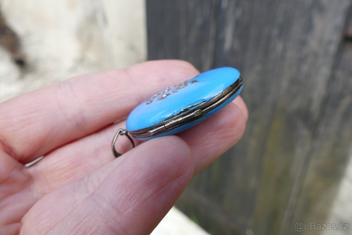 Zlatý otevírací medailon, smalt perly biedermeier - 5