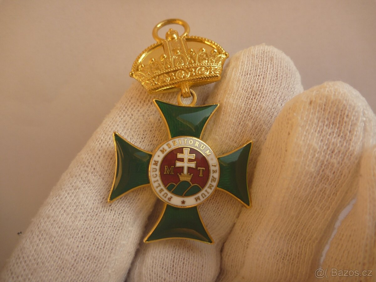 RU královský řád svatého Štěpána Uherský kříž FJI. R-U - 5