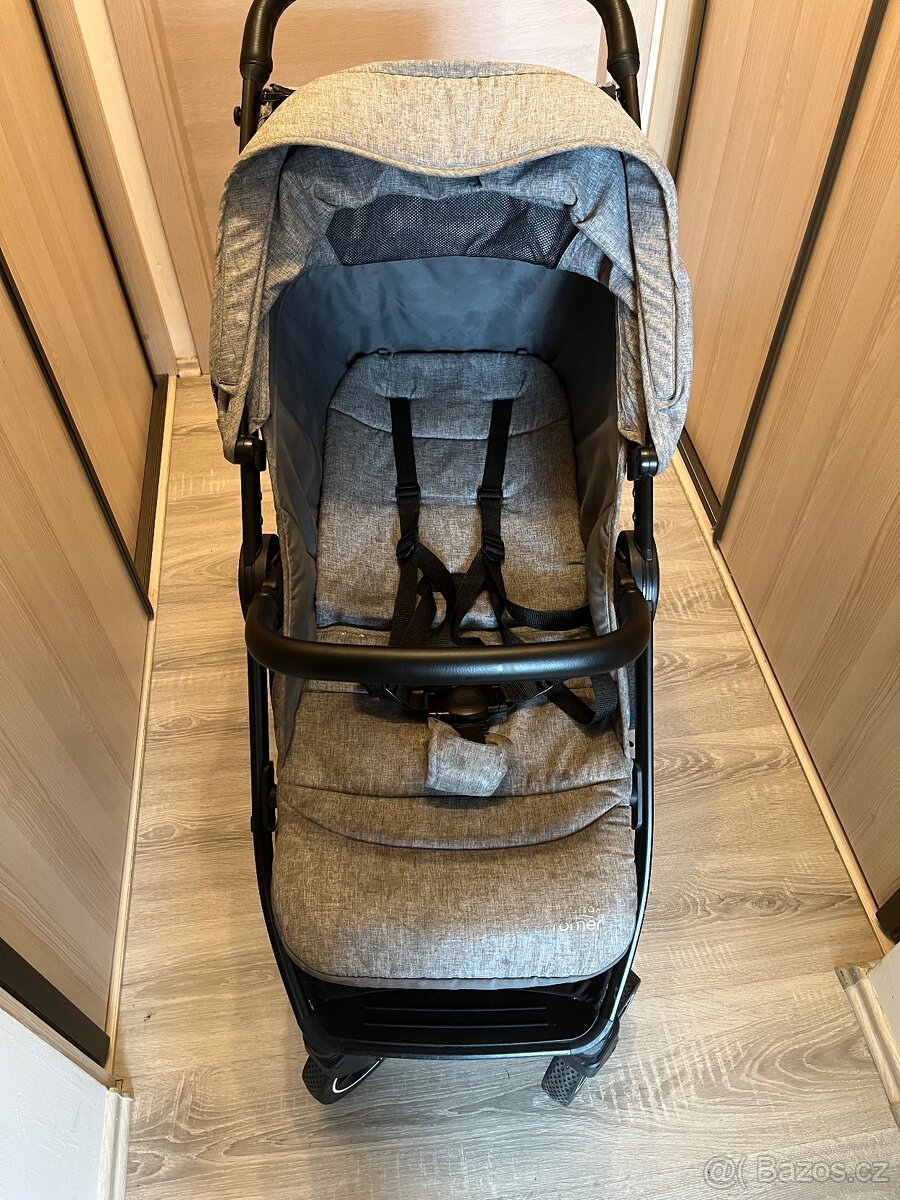 Prodam kocarek znacky Britax Romer - 5