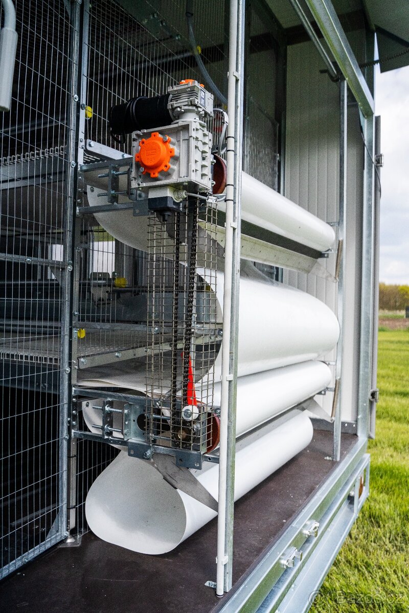 PROFI Mobilní kurník STARTER MAX – Až 450 nosnic - 5