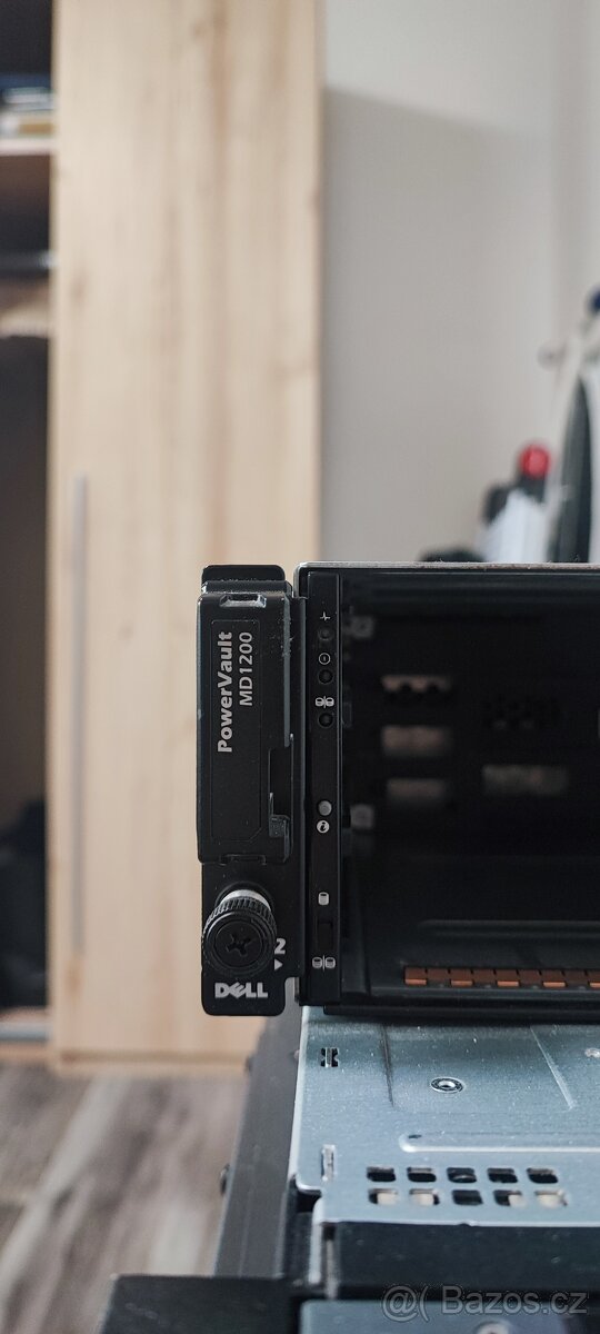 Dell PowerVault MD1200 - 12bay SAS diskové pole, 2x controll - 5