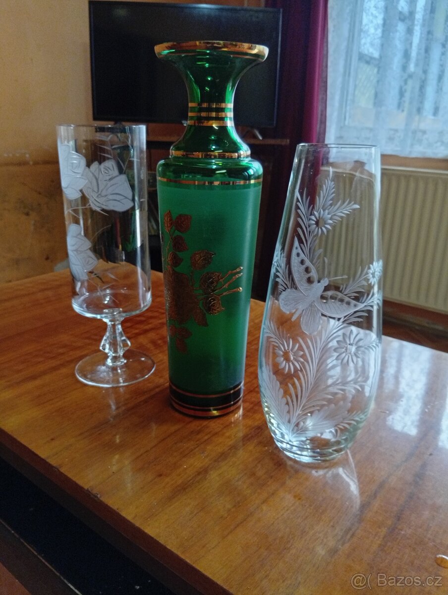 Prodám skleněné broušené vázy,mísy.,skleničky. - 5