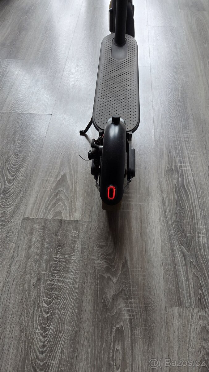 Xiaomi elektrická koloběžka M365 - 5