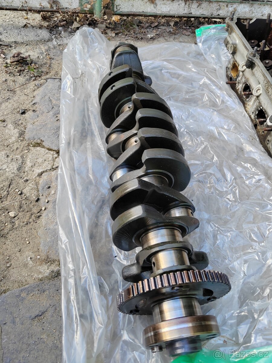 Díly motoru m54b30 - 5