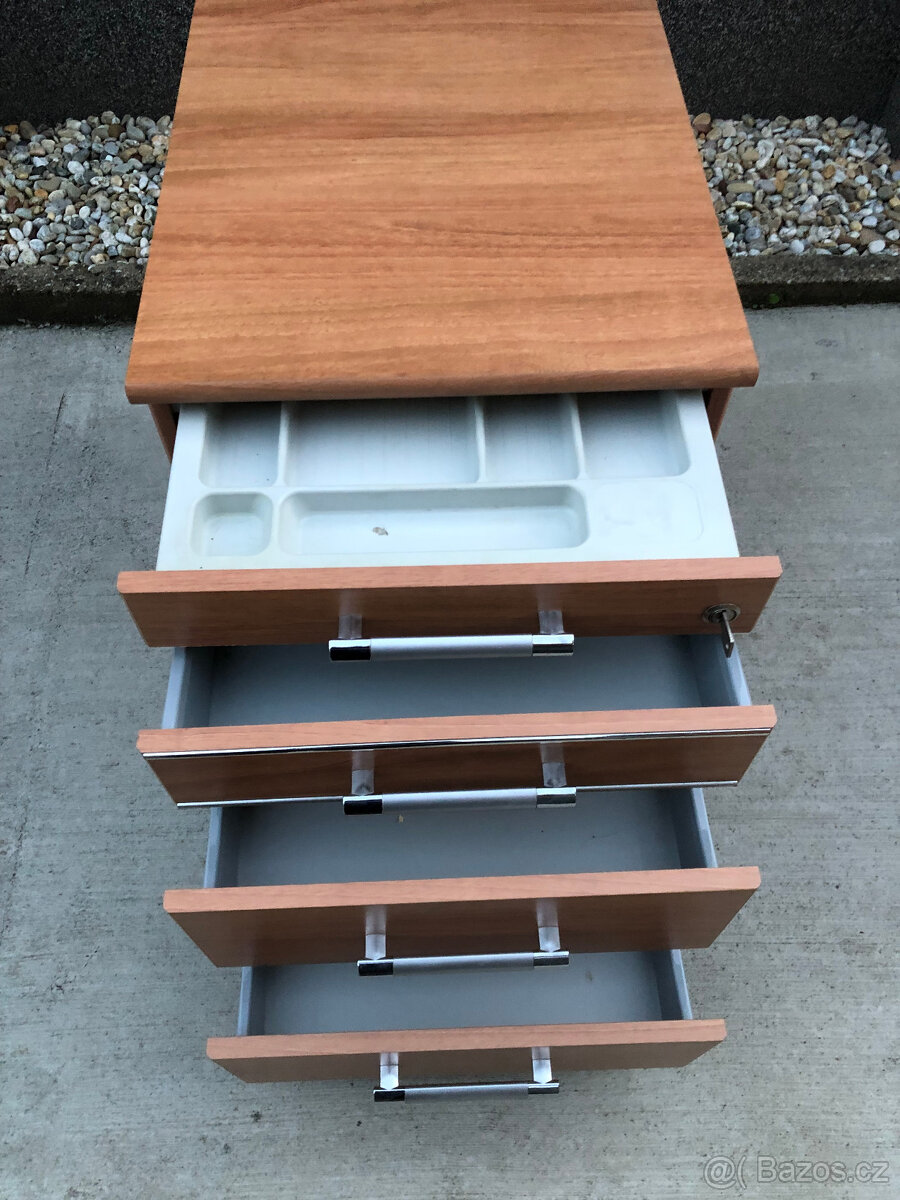 Kancelářská skříňka s šuplíky. Uzamykatelná. Pojízdný box - 5