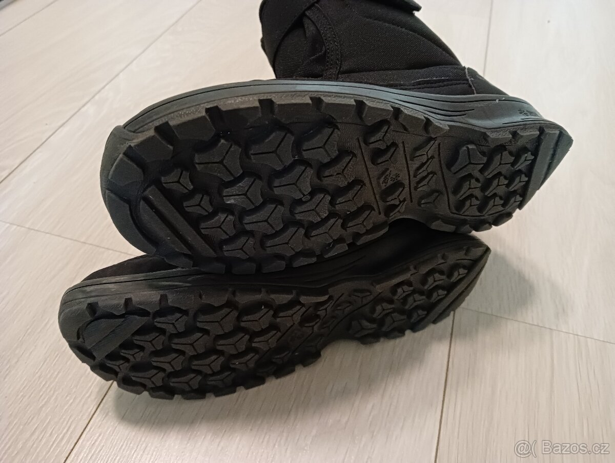 Zimní nepromokavé boty Decathlon, vel. 36 černé - 5