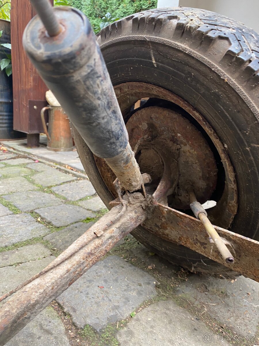 zadní náprava trabant 601 - 5