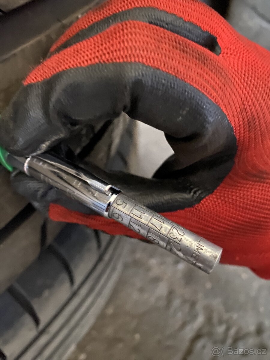 235/55/18 100V Bridgestone Alenza 001 5mm - 5