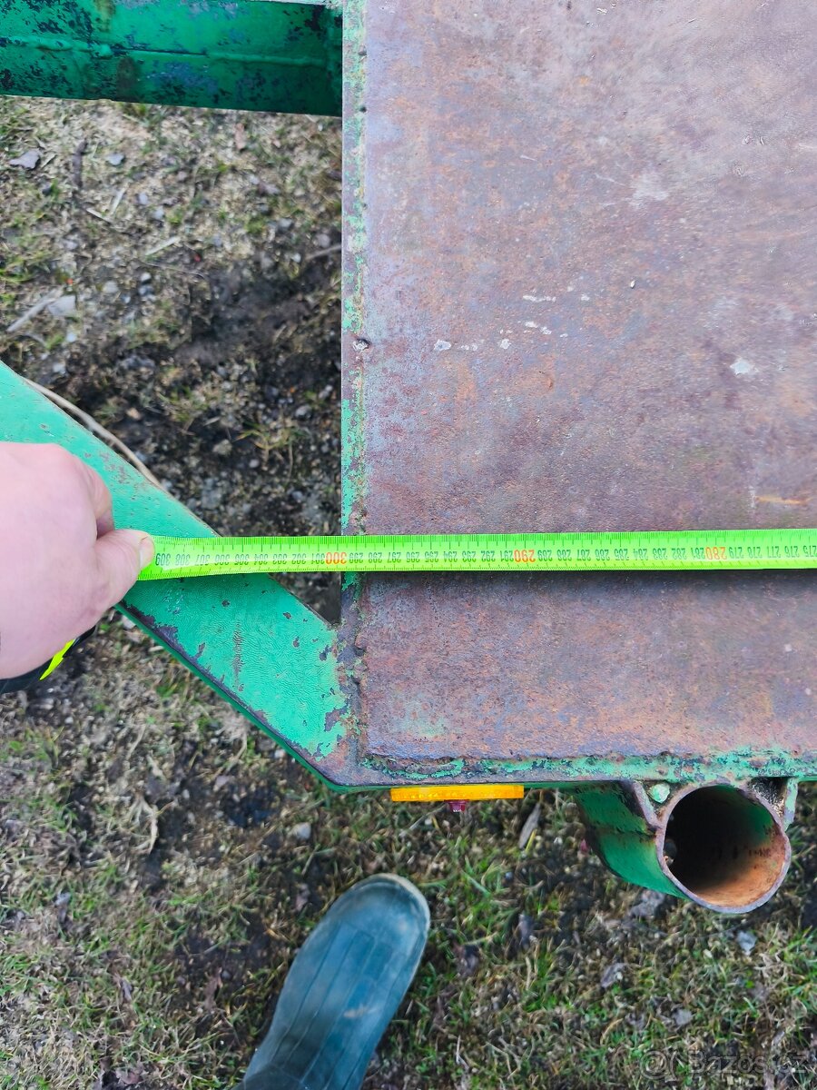 Vlek za traktor bez TP - 5