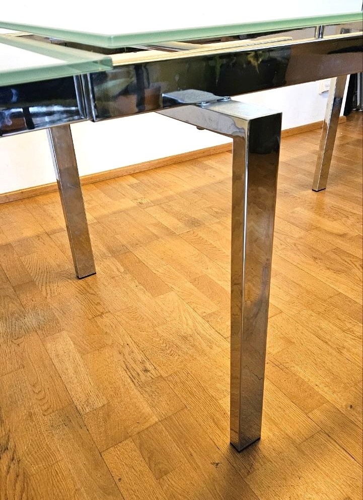 Jídelní stůl skleněný - 5