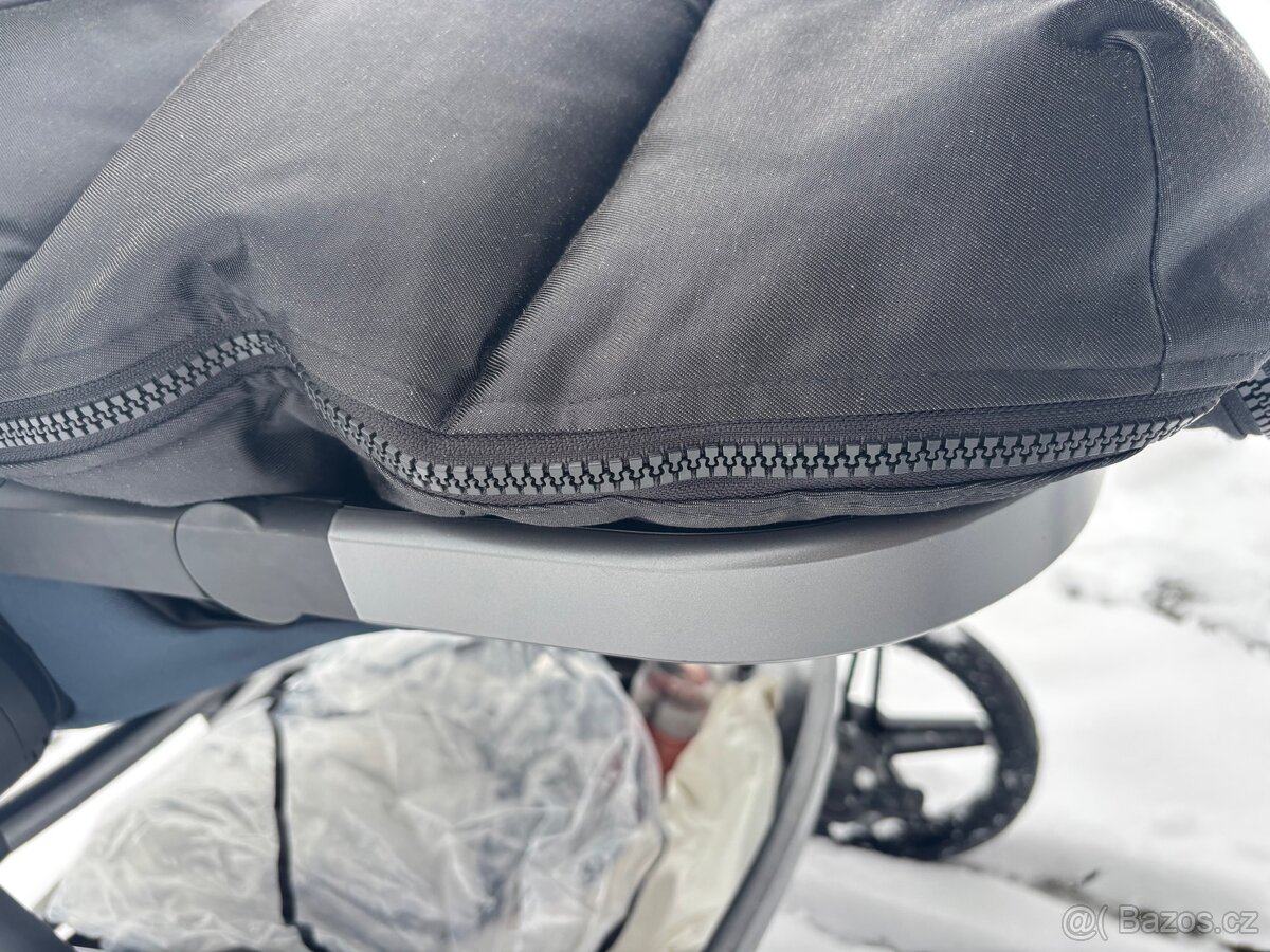 Prodám Joolz Day 5 v barvě Navy blue - 5