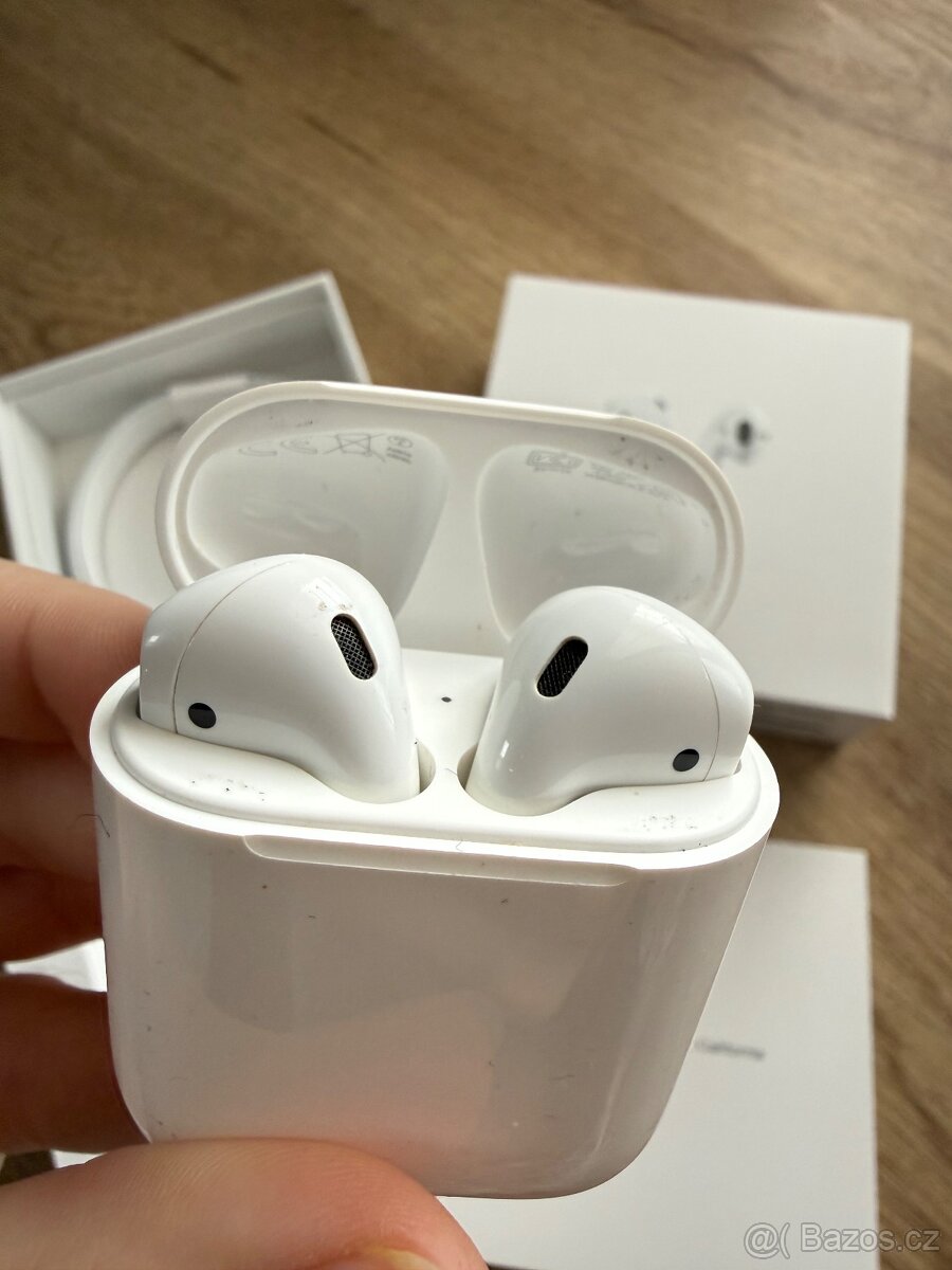 Apple AirPods 2 - 5