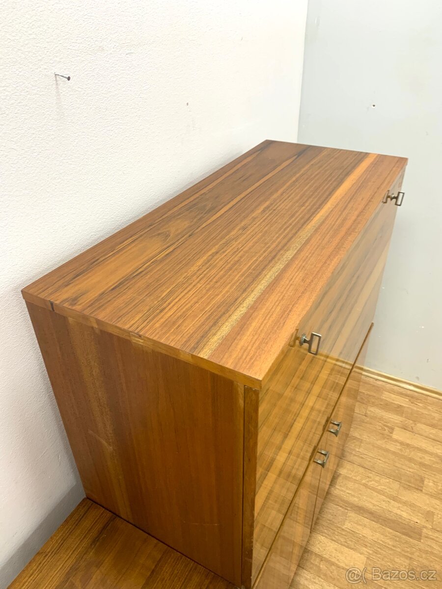 Retro komoda Interiér 70. léta - 5