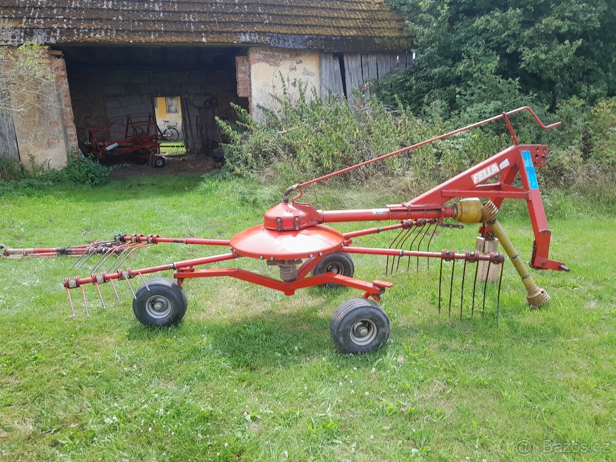 Prodám nesený shrnovač sena Fella 320 TS - 5