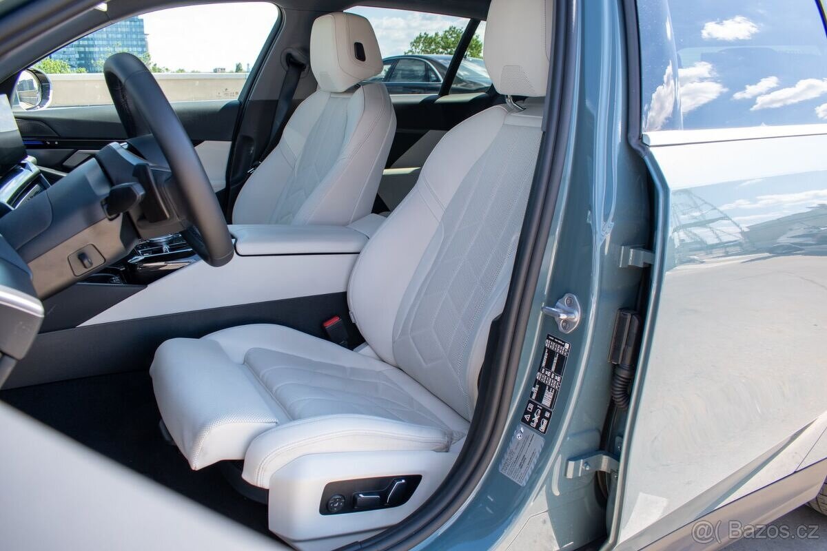 BMW Rad 5 Touring 540d xDrive 210kw v ZÁRUKE - 5