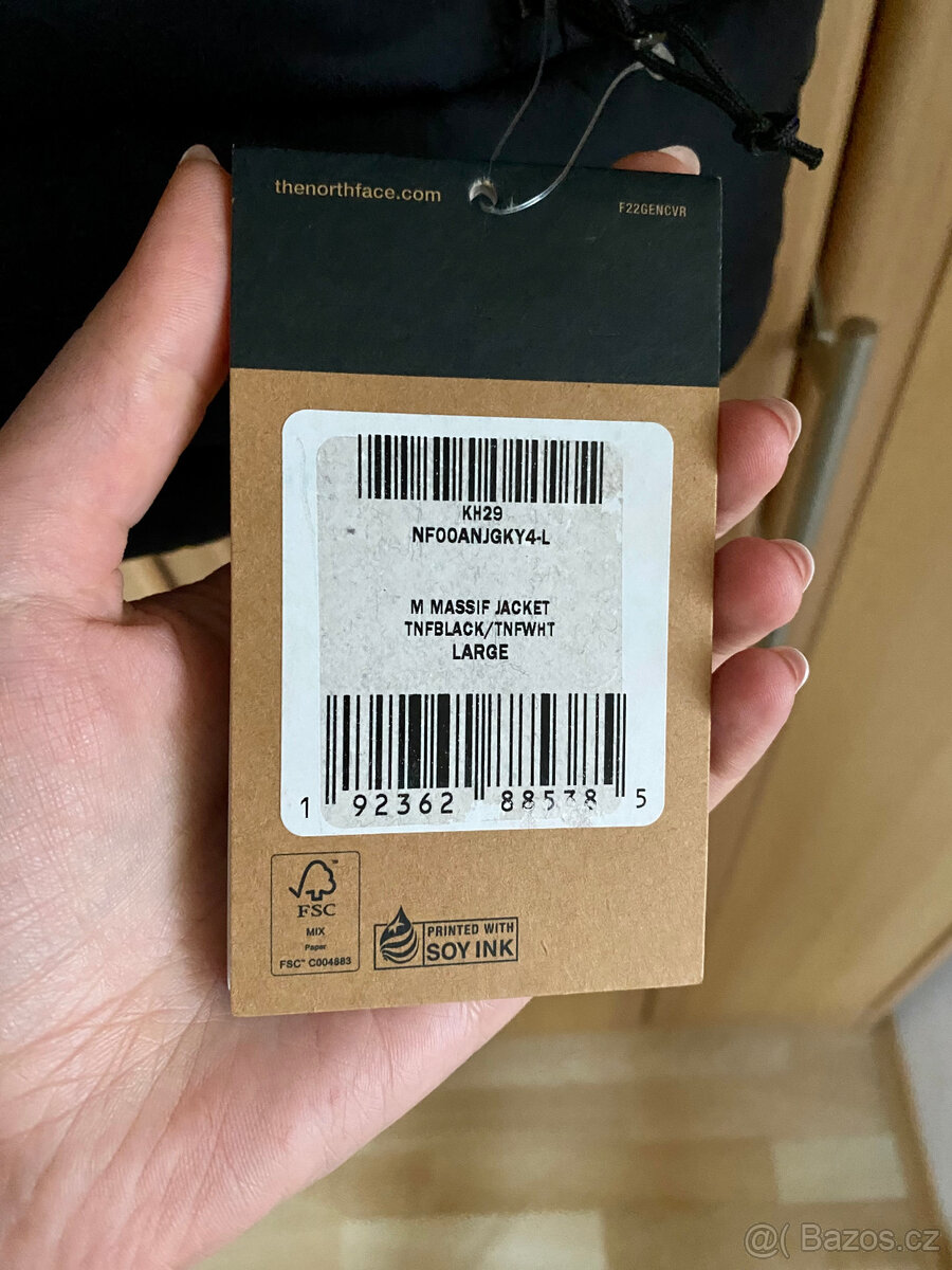 The North Face 700 černá péřová bunda - 5