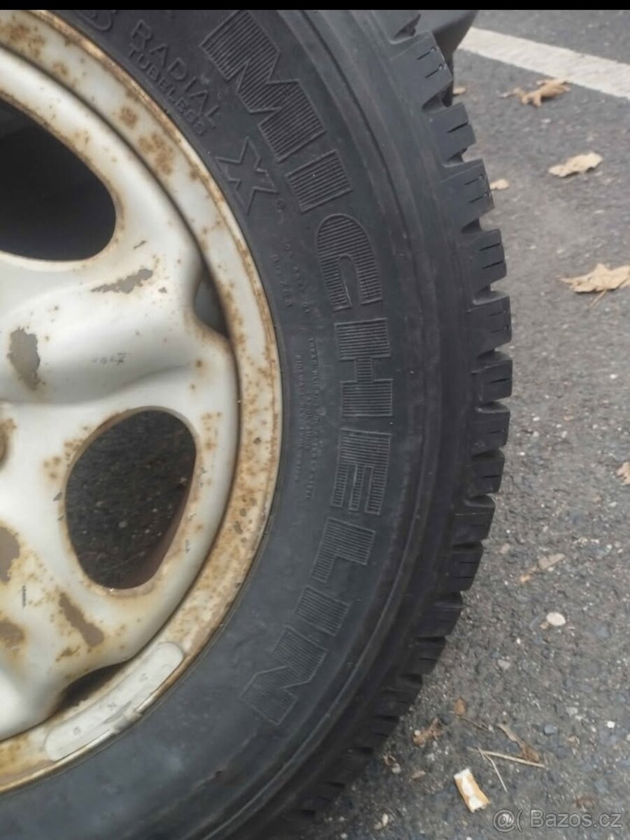 Rezervní kolo 15-XPC-LAND ROVER - 5