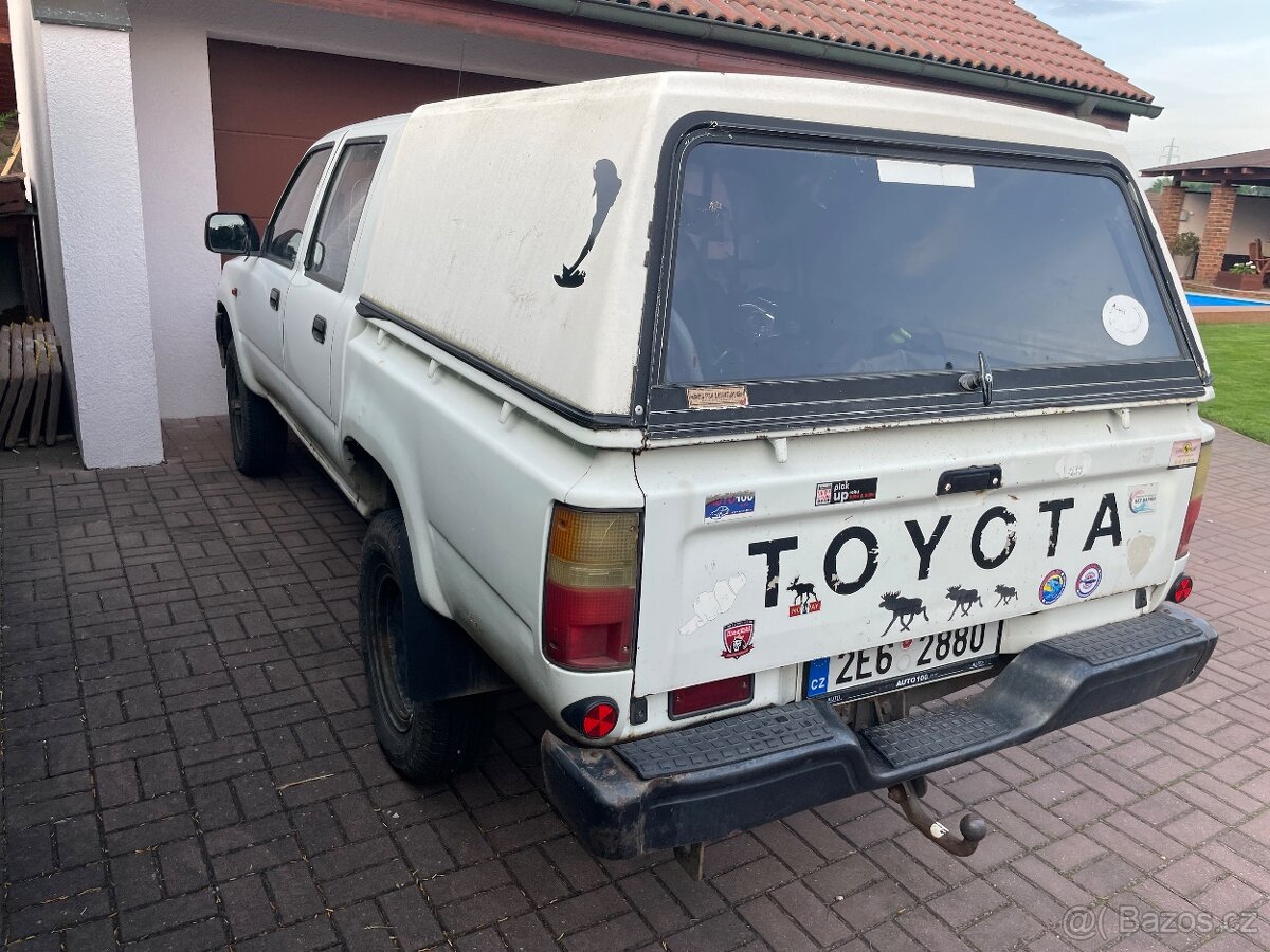 Hilux 2,4D 4WD pick up