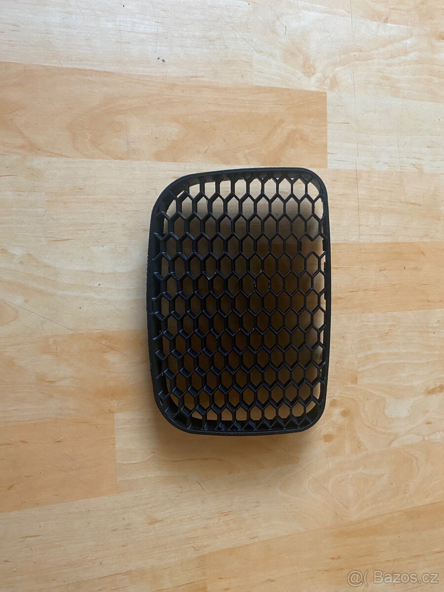 Strední mřížka do masky Seat Leon Topsport - 5