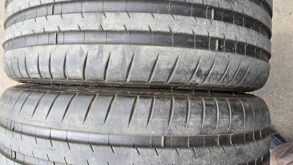 Letní pneu 245/35/20 Michelin - 5