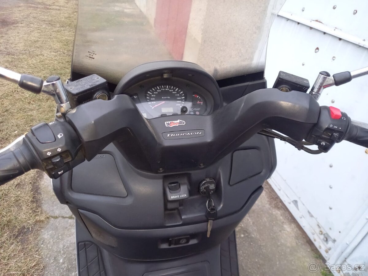 Suzuki Burgman 250 - 5