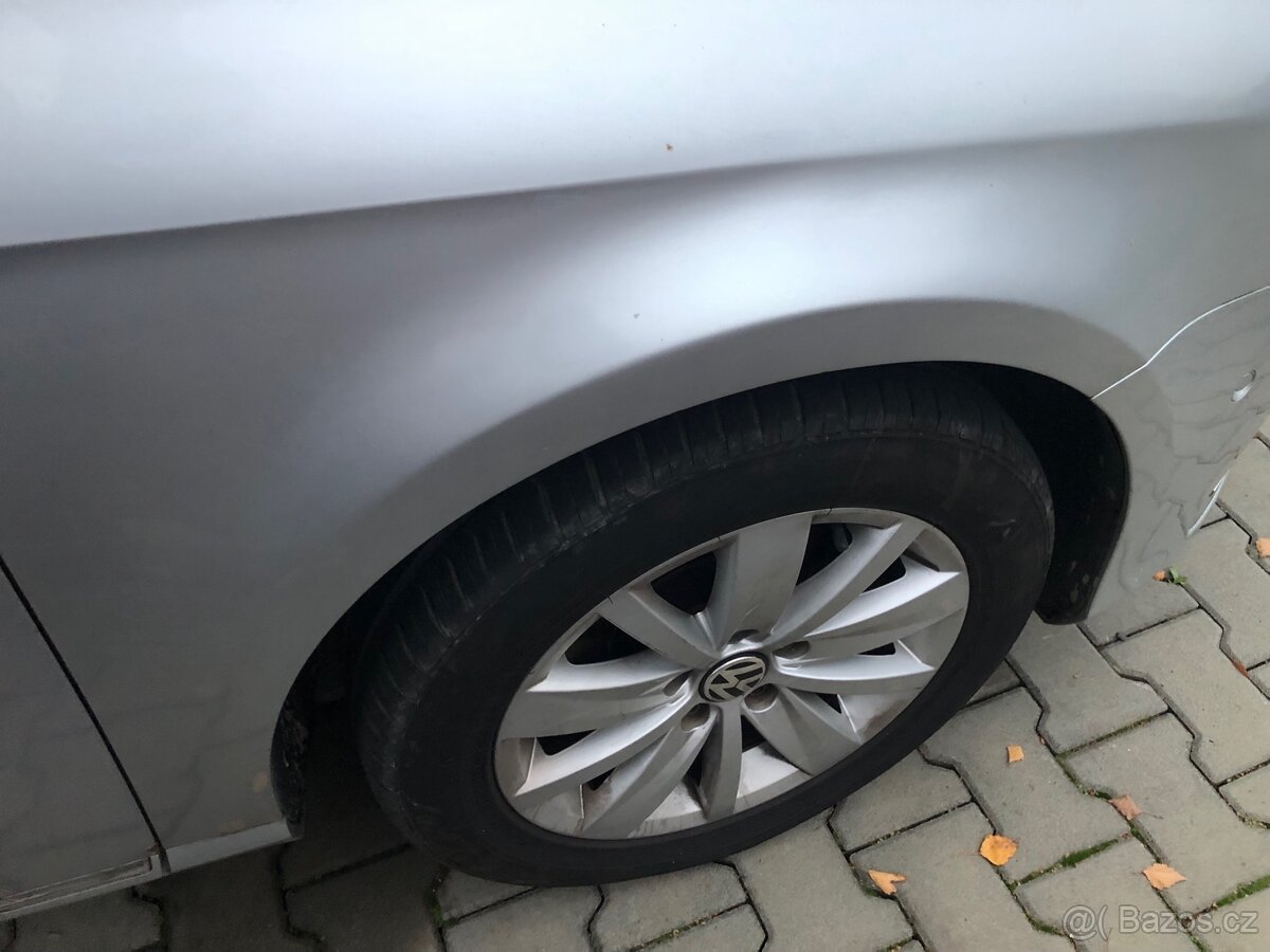 Volkswagen Passat B7 2.0 TDI Combi - 5