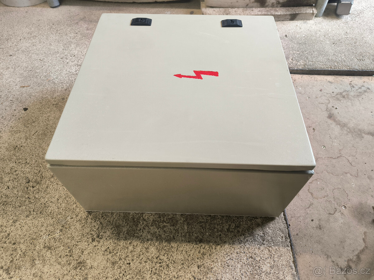 Kovový rozvaděč Schrack - 5