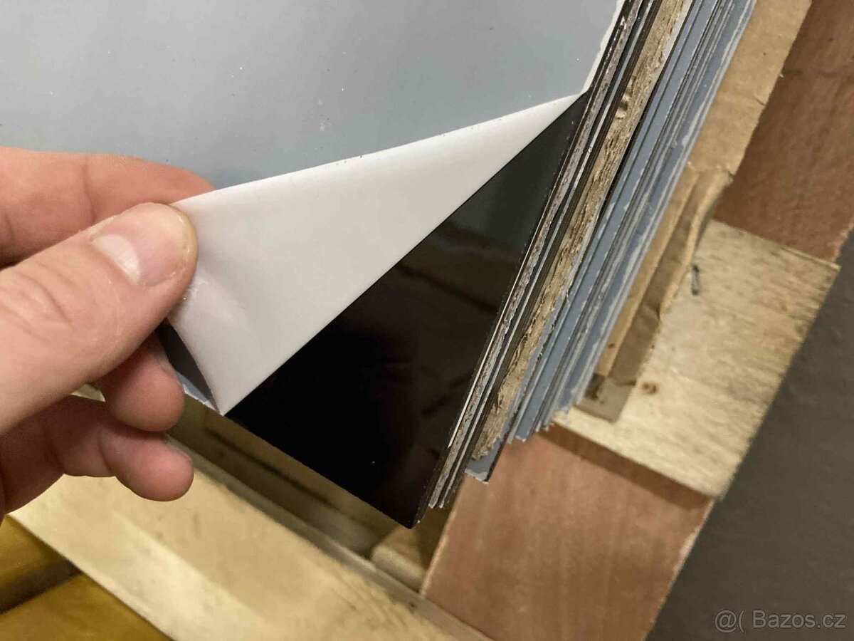 Černé plexisklo Plexiglas XT 3mm 9N871 1500X1000 - 5