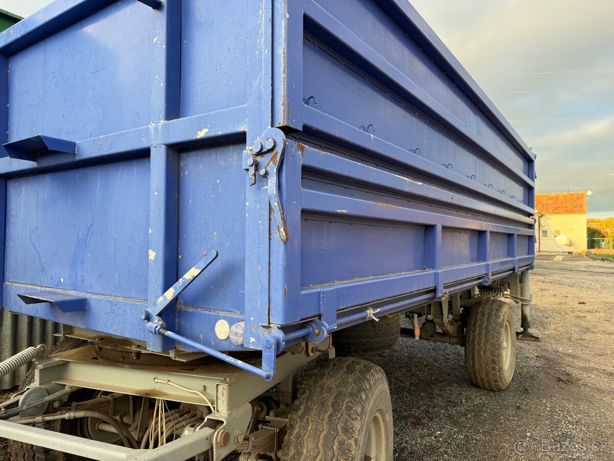 traktorová vlečka 9 t s hydraulickou rukou - 5