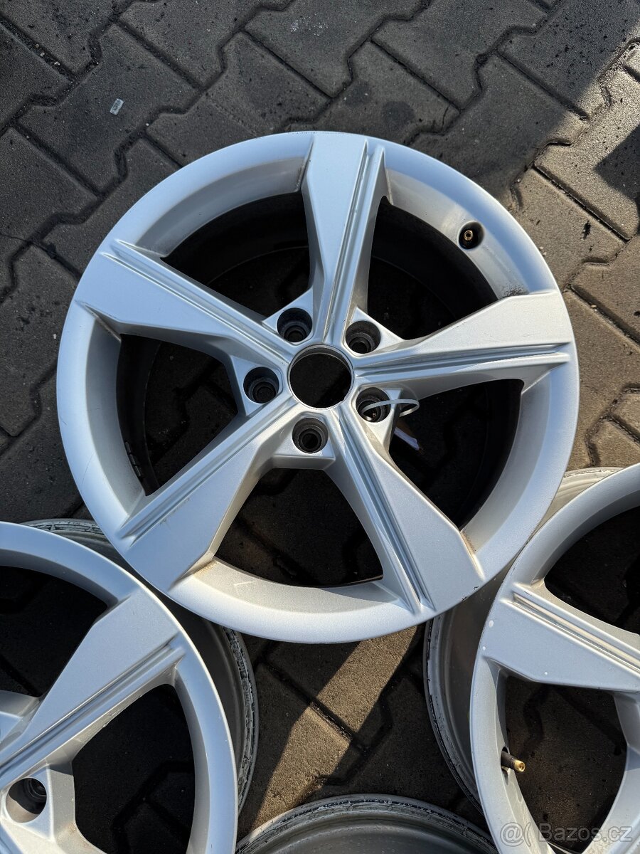 Alu Audi 5x112r17 7,5J ET 38 - 5