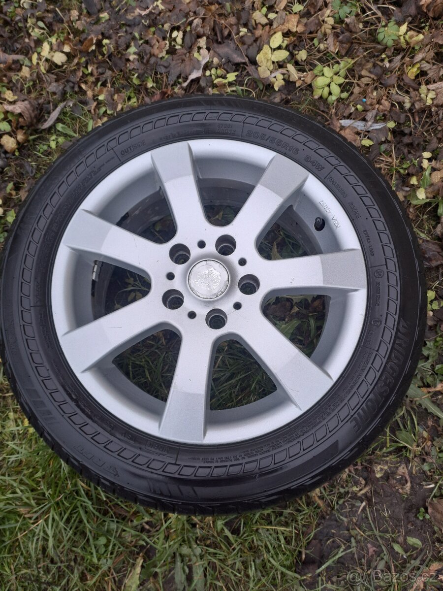Alu kola 5x114.3 205/55 R16 - 5