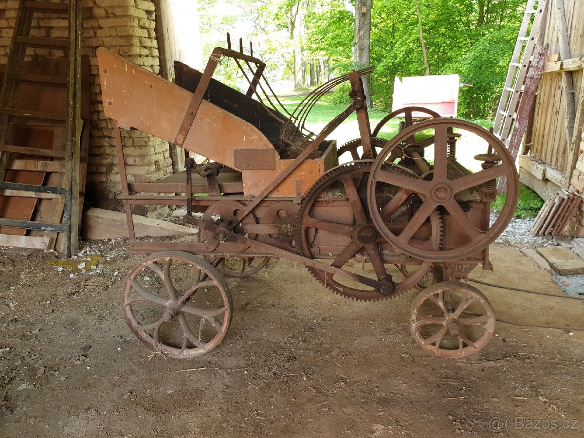Prodám mlátičku, secí stroj a jiné historické vybavení - 5