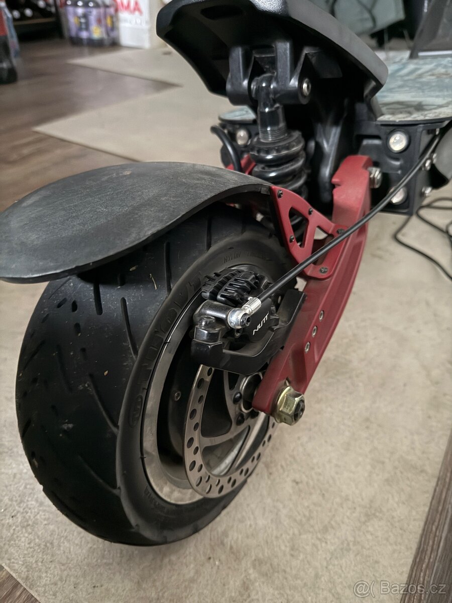 Elektrokoloběžka Techlife X9 - 5