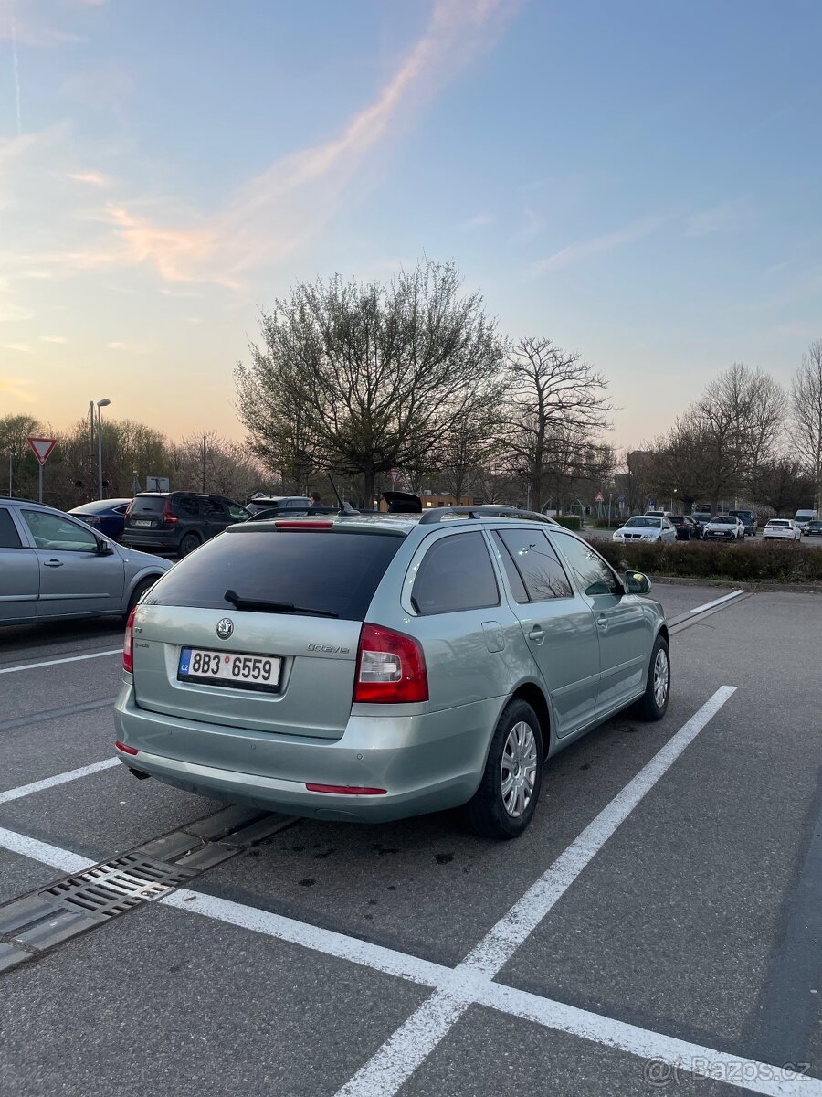 Škoda Octavia II Elegance - 5